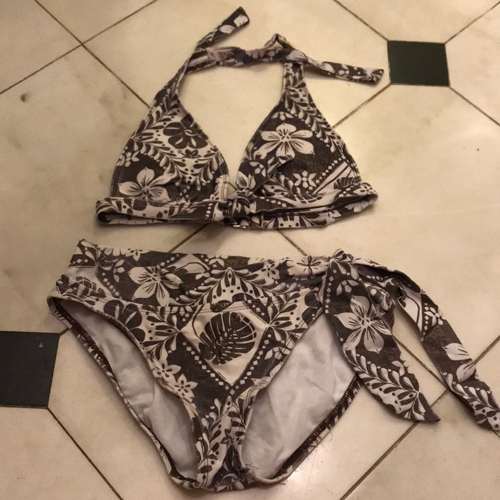Bikini bathing suit
